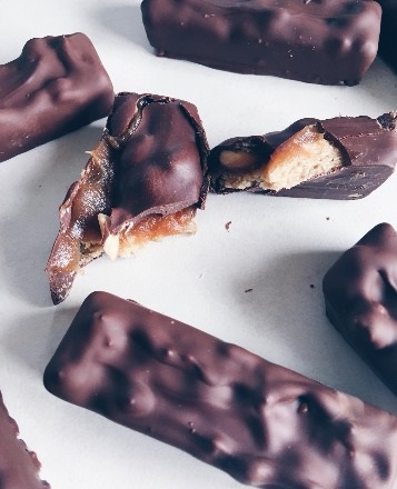 Vegan Schnickas - Desserts Delivered